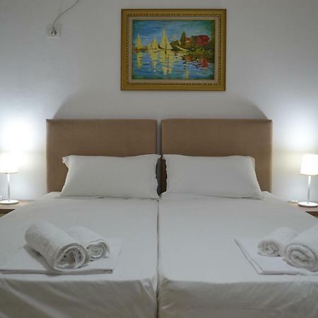 Seaview Bay Studio & Private Garage Vlorë Exteriör bild