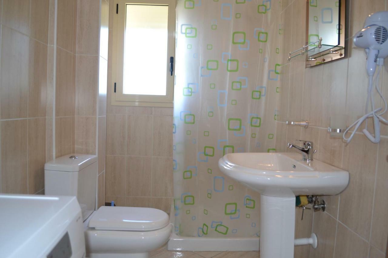 Seaview Bay Studio & Private Garage Vlorë Exteriör bild